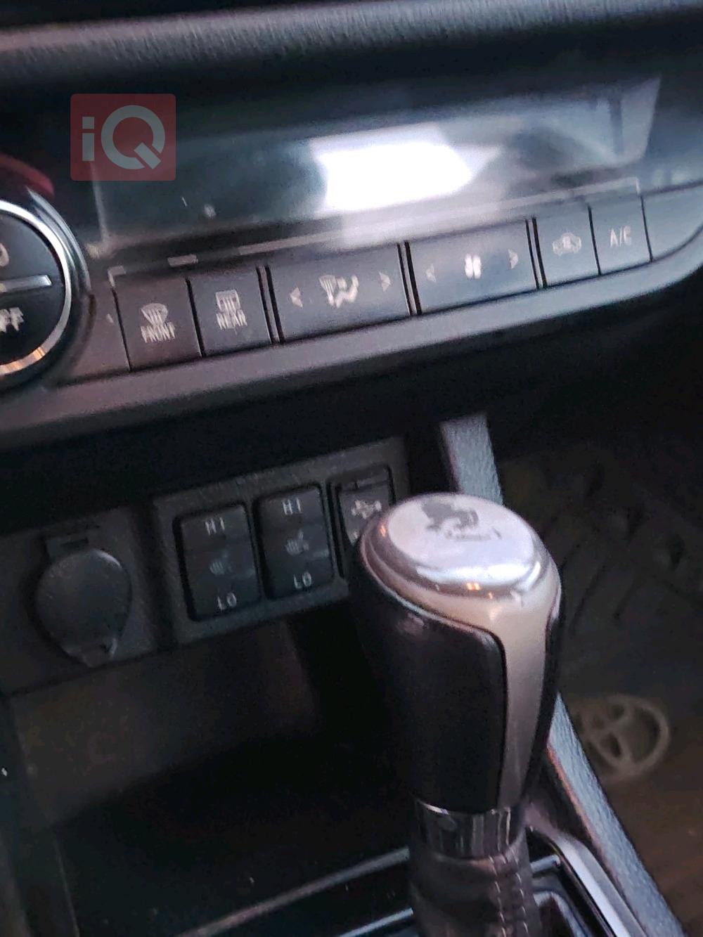 تۆیۆتا کۆرۆلا